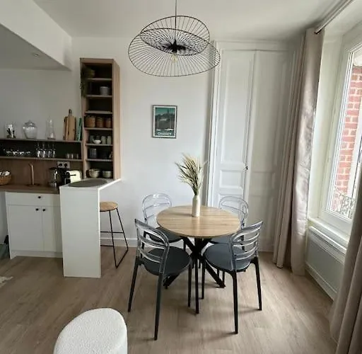 La Belle Brise Apartment Granville